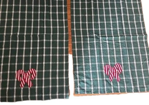 Christmas Towels Set Green /Red  Candy Canes Striped Large 27x18 - Picture 1 of 2