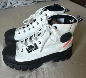 Palladium Women’s Revolt Hi TX Platform Boot, Star White,size 8.5 - Picture 1 of 8