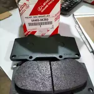 Brake Front Pads Set Hilux TOYOTA Shogun Prado Toyota NEW GENUINE 04465-0K360 - Picture 1 of 5