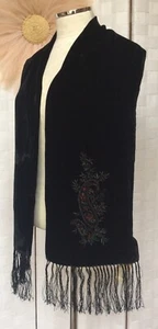 NUEVO CON ETIQUETAS Ralph Lauren Negro Seda Terciopelo Bordado Borlas Rectángulo Envolvente Bufanda FXD - Imagen 1 de 14