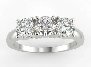 ANELLO TRILOGY con TRE DIAMANTI 0.71ct in ORO BIANCO 14 kt - Foto 1 di 12
