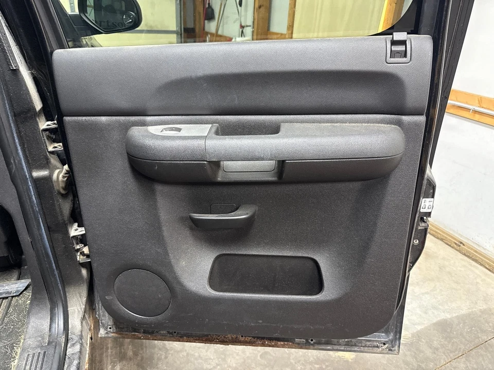 2007 - 2008 CHEVY SILVERADO 15 ПРАВАЯ ПАНЕЛЬ ОТДЕЛКИ ЗАДНЕЙ ДВЕРИ *ДВОЙНАЯ КАБИНА OEM 15803814 - Изображение 1 из 1