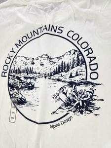NUEVO CON ETIQUETAS Bonita Calidad Diseño Alpino Colorado Montañas Rocosas Camiseta XXL Blanco roto - Imagen 1 de 9