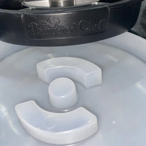 Pampered Chef Pineapple Wedger - Picture 1 of 5