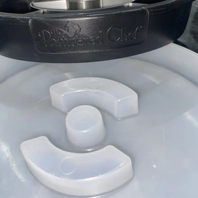 Pampered Chef Pineapple Wedger - Image 1 of 4