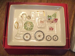 Lenox Holiday Train Dessert Tablett Servierplatte Weihnachtsmann - NEU im Karton - Bild 1 von 4