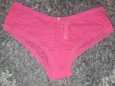 Nuevo Vs Rosa Leopardo Encaje Cheekster Panty Talla Grande Rosa Caliente Foto 1 de 2
