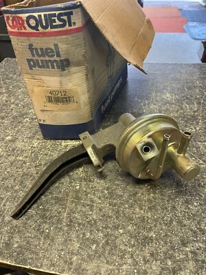 Bomba de combustible mecánica Carquest 40712 - 1973-1988 Buick, Oldsmobile, Pontiac V8 Foto 1 de 4