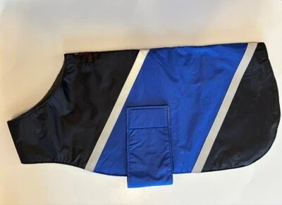 Abrigo Ultra Paws Doble Capa, Pequeño 12" (Cuello a Cola) Azul/Negro Foto 1 de 3