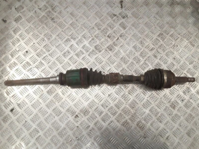 Mitsubishi Outlander 2003 LHD 2.0i 100kw front Right driveshaft drive shaft Foto 1 de 4