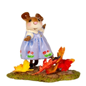 Wee Forest Folk AUTUMN SHUFFLE, WFF# M-750, Fall Mouse - Picture 1 of 2
