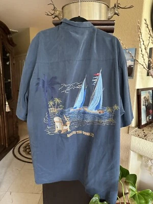 Camisa Bamboo Bay Seda Azul Bordada Mangas Cortas Navegando La Buena Vida 2X Foto 1 de 4