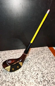 Fermacarte in legno testa di mazza da golf artigianale Callard & Bowser. - Foto 1 di 10
