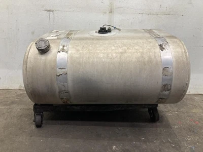 Tanque de combustible International 4300 izquierdo/conductor, 55 galones - usado Foto 1 de 4