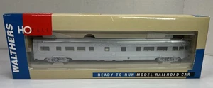 Walthers 932-6505 HO Santa Fe 85' Budd Tavern Aussichtswagen - Bild 1 von 2