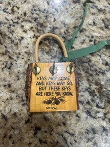 Vintage Hanging Wood Key Holder - 3 Key -  - Picture 1 of 3