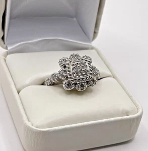 ANILLO DE DISEÑO JUDITH RIPKA PLATA ESTERLINA Y CIRCONITA CÚBICA CON CAJA TAMAÑO 8,5 - Imagen 1 de 6
