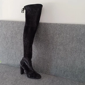 Stuart Weitzman Vidaland Overknee-Stiefel Schuhgröße 6B in Schwarz Crushed Velvet - Bild 1 von 13