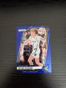 Natisha Hiedeman - 2024 Panini Prizm WNBA #18 - BLUE VELOCITY - Foto 1 di 2