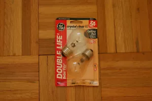 GE 40W Crystal Clear A15 Ceiling Fan Bulbs Double Life 4-pack - Picture 1 of 2