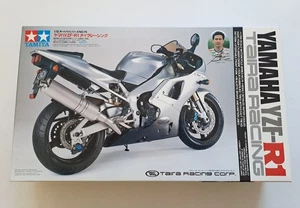 TAMIYA 14074 Yamaha YZF-R1 Taira Racing Tamiya 1/12 Plastic Model Kit - Picture 1 of 3
