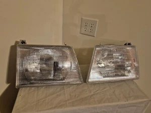 Headlight Housings 1992-1996 Ford E150 E250 E350 E450 Econoline Van Left+Right - Picture 1 of 10