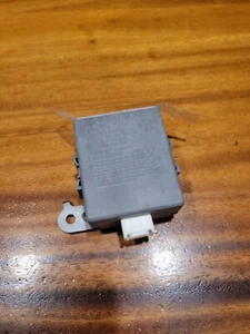 2007 PONTIAC VIBE DOOR LOCK RECEIVER CONTROL MODULE oem p1501b47 - Picture 1 of 5