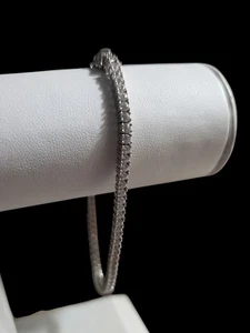 Brazalete de tenis de 8 pulgadas con circonitas esterlinas de 0,925 circonitas cúbi - Imagen 1 de 6