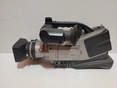 Panasonic AG-DVC7 MiniDV Camcorder – Powers On, Needs Service, No Battery/Charge - Image 1 of 4