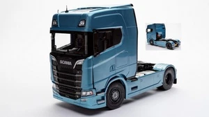 MODELLINO CAMION STATICO SOLIDO SCANIA S770 V8 TRACTOR TRUCK HIGHLINE 2021 1:24 - Imagen 1 de 4