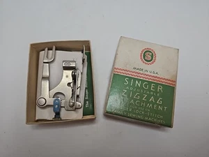 Vintage Singer Adjustable ZigZag Attachment 121706 Featherweight 221 and others - Picture 1 of 10