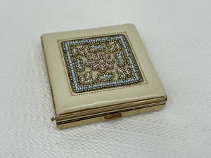 Estuche de espejo de colección Daniel compacto de cuero blanco elaborado diseño de cuentas 596 - Imagen 1 de 9