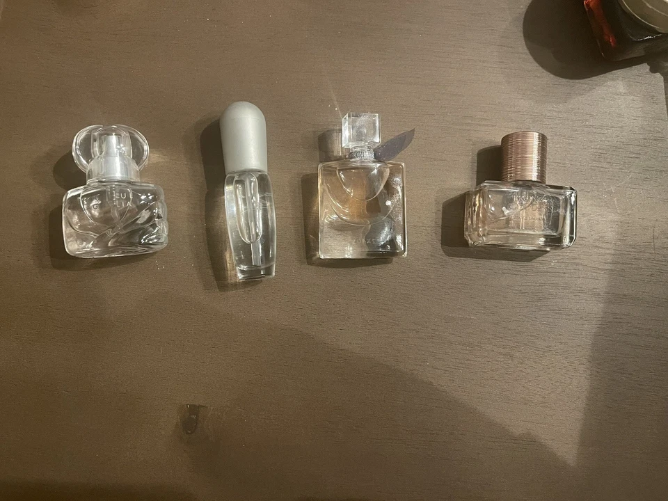 雅诗兰黛4微缩模型迷你香水 — 第 1/1 张图片