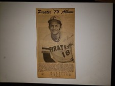 Vic Davalillo  Pittsburgh Pirates Post Gazette 1972  Baseball Album Card #7
