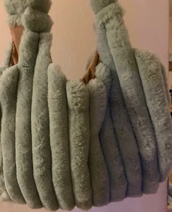 fluffy hobo bag - Picture 1 of 7