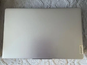 Lenovo IdeaPad Slim 3 15IAN8 - Photo 1/6