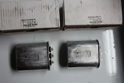 AMBER 4JJ0560 Motor Run Capacitor, 440V, Oval, 60+5µF MI44050V600 2pcs - Image 1 of 4