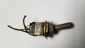 AIRCRAFT TOGGLE SWITCH, Eaton Cutler Hammer  8868K7 MS90310-231  5A 28VDC - Bild 1 von 2