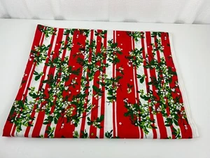 Christmas Fabric Tablecloth Vintage Red White Green Holly Berries Holiday 53x80" - Picture 1 of 2