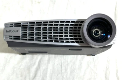 InFocus LP130 Projector - FOR PARTS - Image 1 of 4