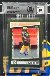 BAS 10 2022 Panini Score Green End Zone Signatures #389 Romeo Doubs/6 RC AUTO - Imagen 1 de 1