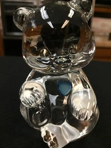 FENTON CRYSTAL BIRTHSTONE TEDDY BEAR FIGURINE Handmade Clear Blue Heart March - Picture 1 of 7