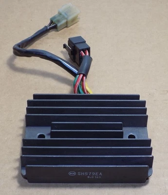 Regulador de voltaje Ducati 848 1098 1198 749 999 Streetfighter 54040191A SH579EA Foto 1 de 2