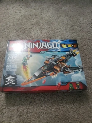 Lego 70601 NINJAGO Master of Spinjitzu SKY SHARK - New - Image 1 of 4