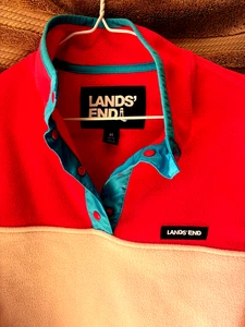 LANDS' END HERITAGE PULLOVER IN PILE CON SCOLLO A SCATTO COLORE ROSA/ROSSO E CREMA WAY M - Foto 1 di 4