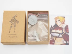 PIN-UP KINGDOM DEATH 32MM OTTIMO GIOCO CACCIATORE GIULIA. VERDE 1789 - Foto 1 di 3