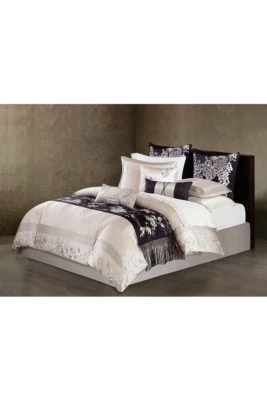 Natori Wisteria Queen or King Quilted Duvet Cover Light gray NA12-2857,NA12-2858 - Image 1 of 2