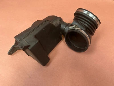 BMW E39 528I M52 2,8 L caja de aire silenciador colector resonador fabricante de equipos originales 135 k millas Foto 1 de 4