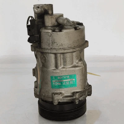1J0820805 Compressore a/c  AUDI A4 (8D) 1.9 TDI (66Kw)  SW 5p/d/1896cc - Immagine 1 di 4
