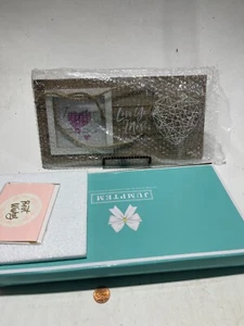 Holz Bilderrahmen "LOVE YOU MOST THE END I WIN" für 4" x 4" Foto - Bild 1 von 4